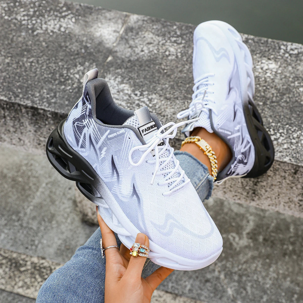 Lightweight Casual Sneakers