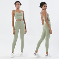 Women's 2-Piece Gym Set – Sports Bra & High-Waist Legging