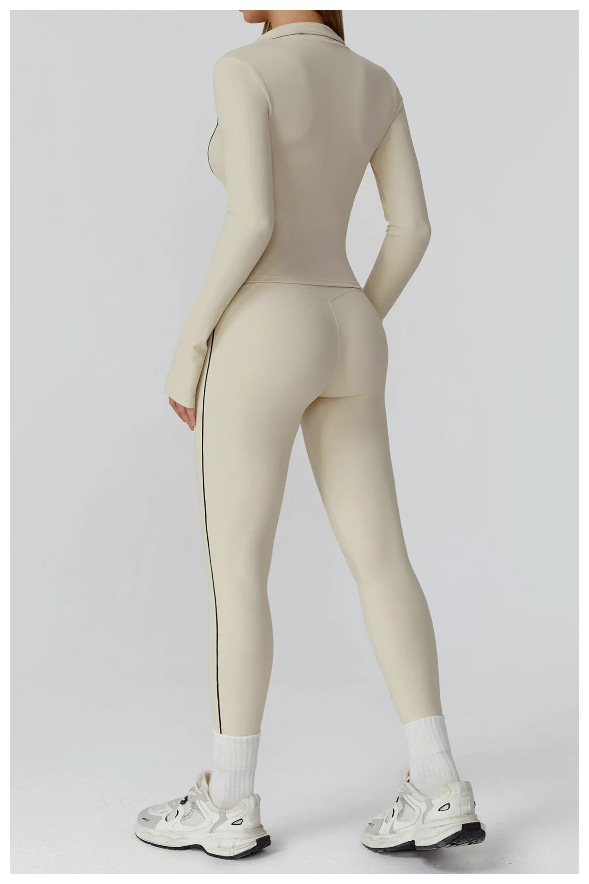 SculptFit Women's Seamless Active Set – Long Sleeve Zip Jacket & Leggings